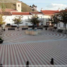 45050-genil-arquitectura-plaza.png