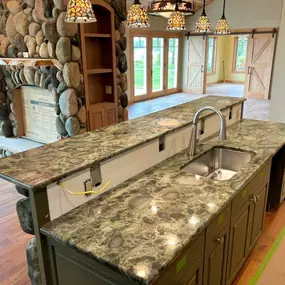 Bild von TJ Marble & Granite of Northern Michigan