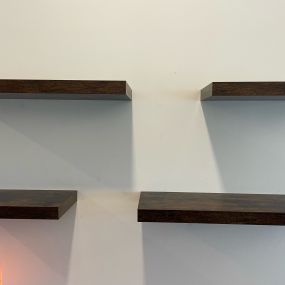 Floating shelf installation