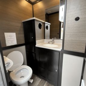 Bild von Porta Palace Portable Restrooms