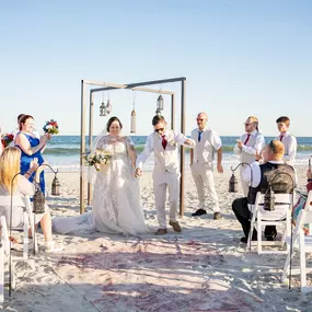Bild von Barefoot Wedded Bliss