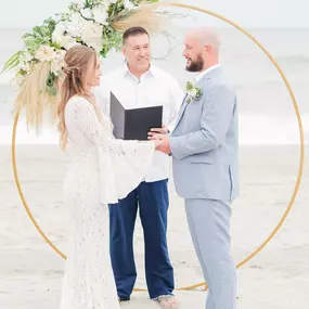 Bild von Barefoot Wedded Bliss