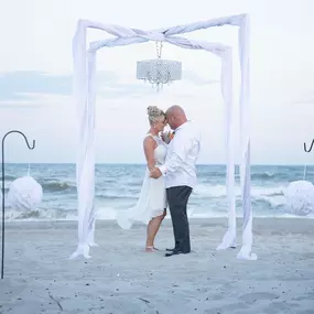 Bild von Barefoot Wedded Bliss