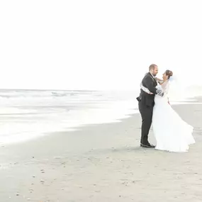 Bild von Barefoot Wedded Bliss