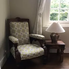 Bild von John Miller Upholstery Ltd