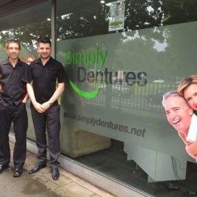 Bild von Simply Dentures