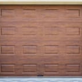 Bild von A & E Middler Garage Doors