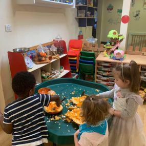 Bild von Rise & Shine Day Nursery