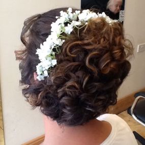 Bild von Studio 19 Hairdressing & Bridal Specialist
