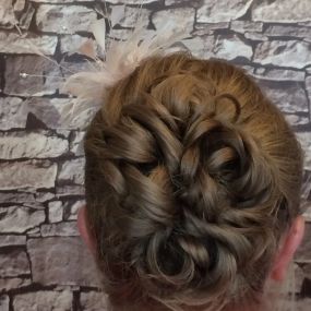 Bild von Studio 19 Hairdressing & Bridal Specialist