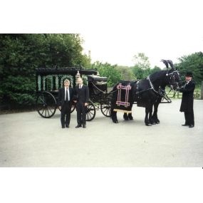 Bild von D J Hall Funeral Directors