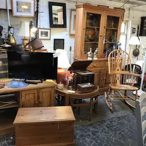 Bild von Bridge Street Furniture & House Clearance