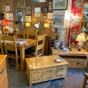 Bild von Bridge Street Furniture & House Clearance
