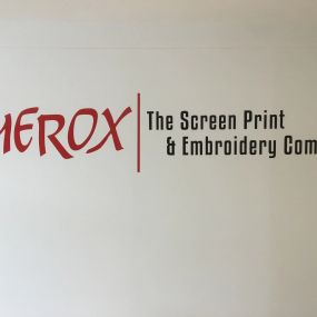 Bild von Merox Screenprint & Embroidery