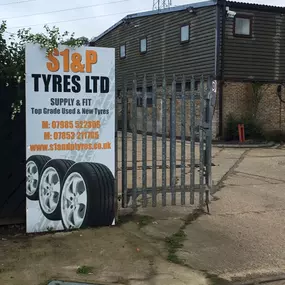 Bild von S1 & P Tyres Ltd