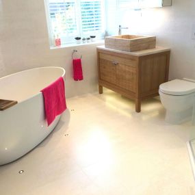 Bild von Dimension Bathrooms & Kitchens