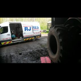 Bild von RJ Tyres