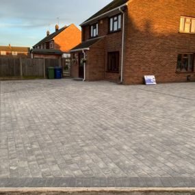 Bild von Elite Paving & Landscaping Ltd