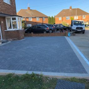 Bild von Elite Paving & Landscaping Ltd