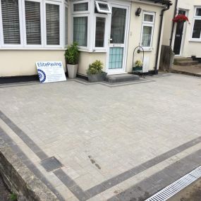 Bild von Elite Paving & Landscaping Ltd