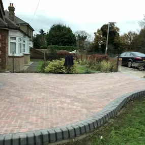 Bild von Elite Paving & Landscaping Ltd