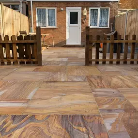 Bild von Elite Paving & Landscaping Ltd