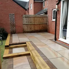 Bild von J Lowther & Sons Driveways & Building Services