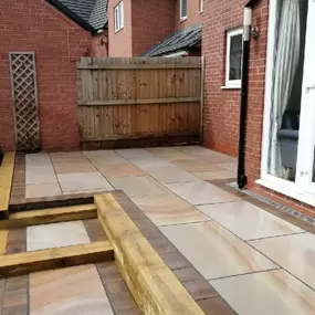 Bild von J Lowther & Sons Driveways & Building Services