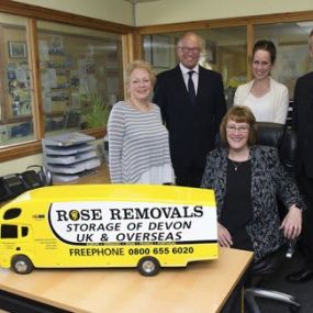 Bild von Rose Removals