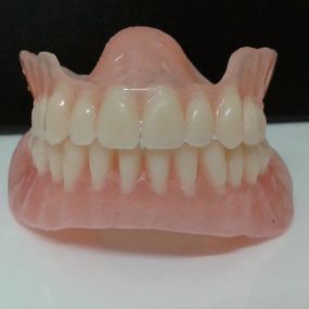 Bild von Pro-Tech Dental Laboratories