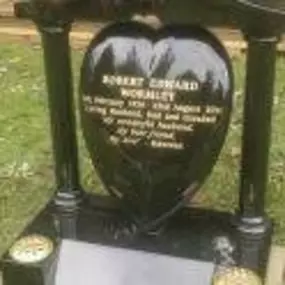 Bild von Set in Stone (Kent) Ltd