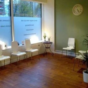 Bild von Cosmetic Denture Repair & Design