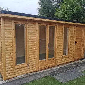 Bild von Aardvark Joinery Shed & Garage Show Site, Barnsley