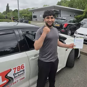 Bild von 786 Driving School Automatic