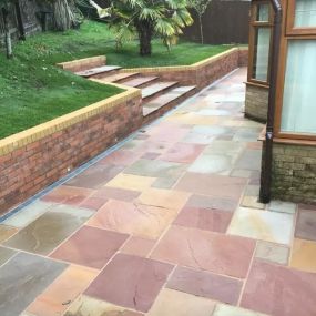 Bild von Rogerstone Landscaping and Driveways Ltd