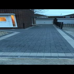 Bild von Rogerstone Landscaping and Driveways Ltd