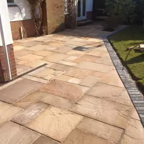 Bild von Rogerstone Landscaping and Driveways Ltd