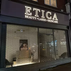 Bild von Sky Shopfronts & Signs Ltd