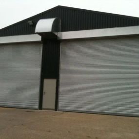 Bild von Thoroughbred Industrial Doors Ltd