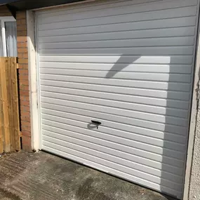 Bild von Garage Doors Repaired Installations Ltd