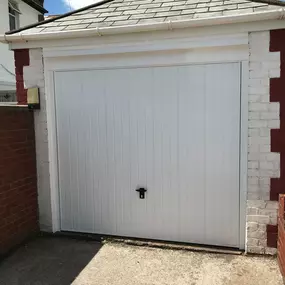 Bild von Garage Doors Repaired Installations Ltd