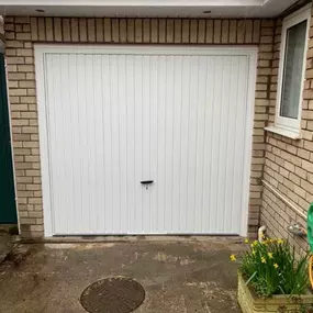 Bild von Garage Doors Repaired Installations Ltd