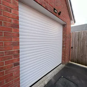 Bild von Garage Doors Repaired Installations Ltd