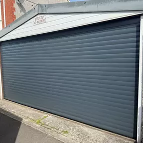 Bild von Garage Doors Repaired Installations Ltd