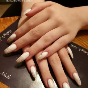 Bild von Ealing's Nails & Beauty