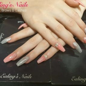 Bild von Ealing's Nails & Beauty