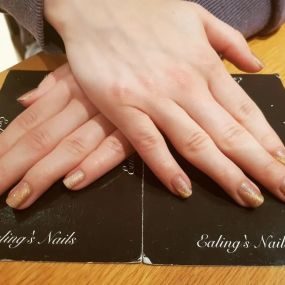 Bild von Ealing's Nails & Beauty