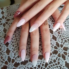 Bild von Ealing's Nails & Beauty