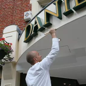 Bild von Morten & Sons of Warfield Ltd