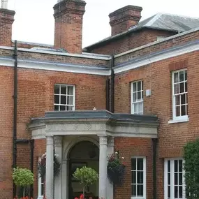 Bild von Morten & Sons of Warfield Ltd